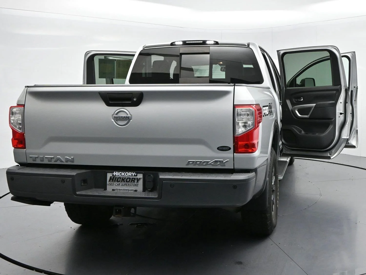 Used 2018 Brilliant Silver Nissan PRO-4X image 46