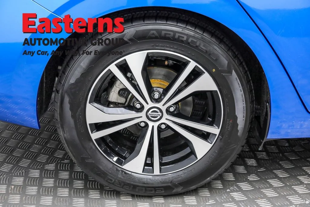 Used 2021 Blue Nissan SV image 27
