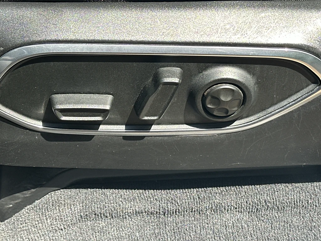 Used 2024 Gray Jeep Series III image 31