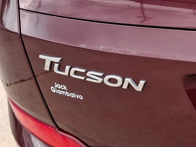 Used 2017 Red Hyundai SE image 31