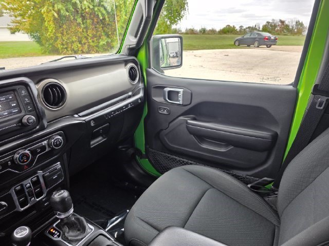 Certified Used 2018 Mojito! Clearcoat Jeep Sport S image 29