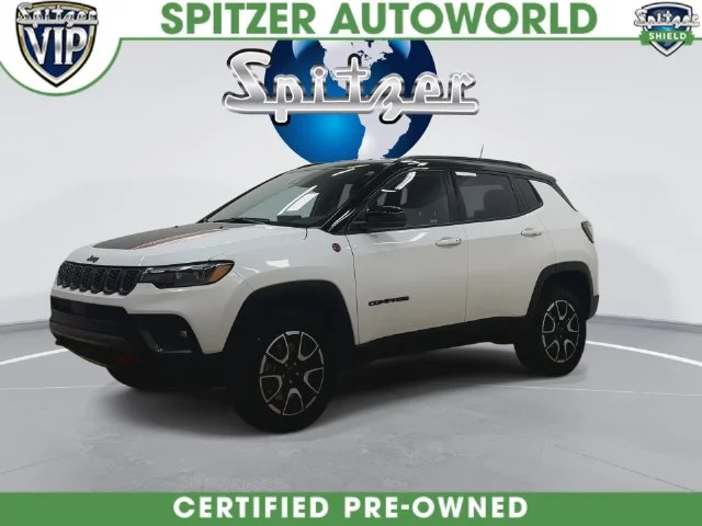 Used 2025 White Jeep Trailhawk image 10