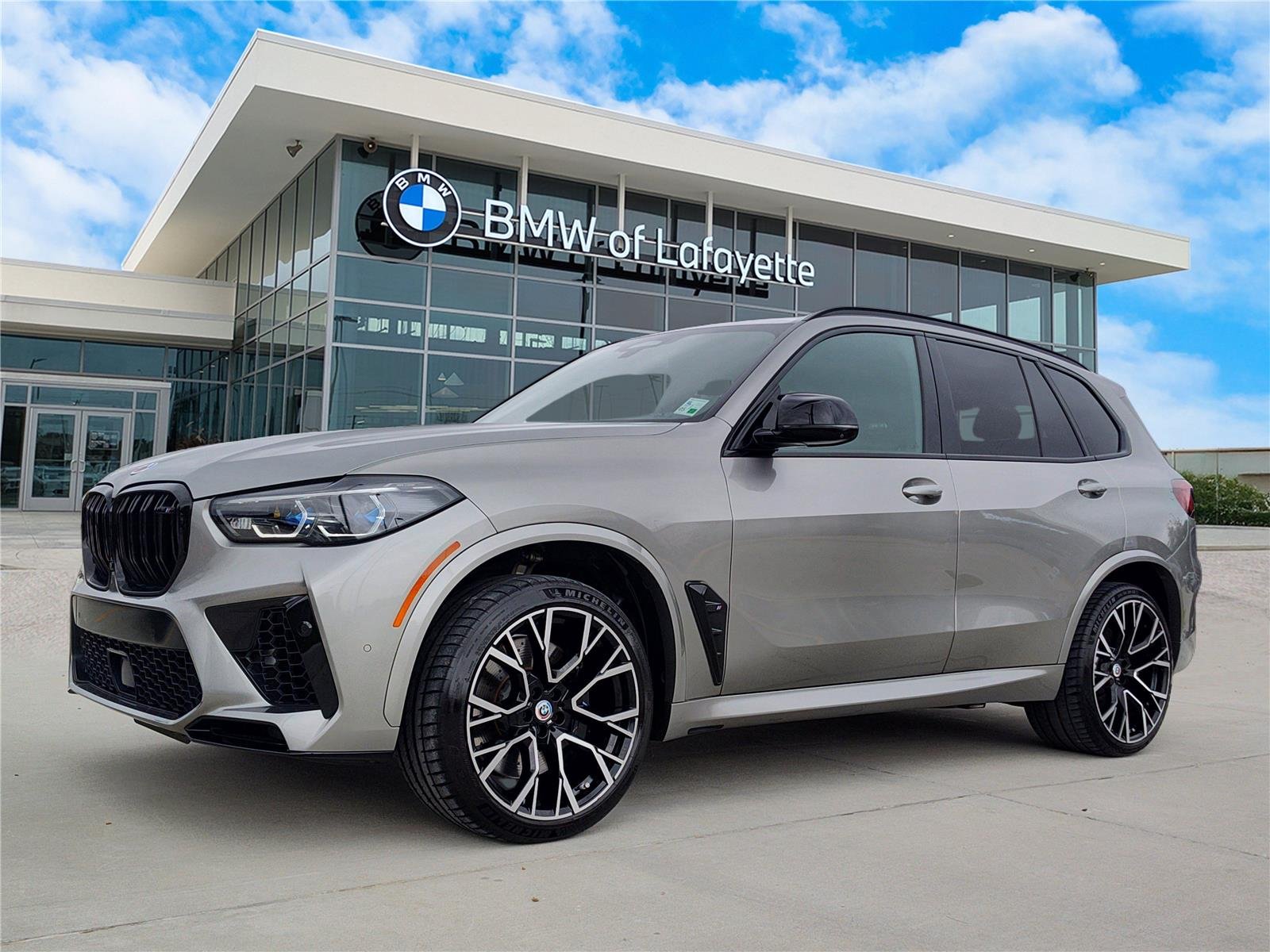 2023 BMW X5 M -'s photo