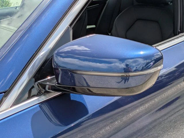 Used 2020 Blue Metallic BMW 530i xDrive image 12