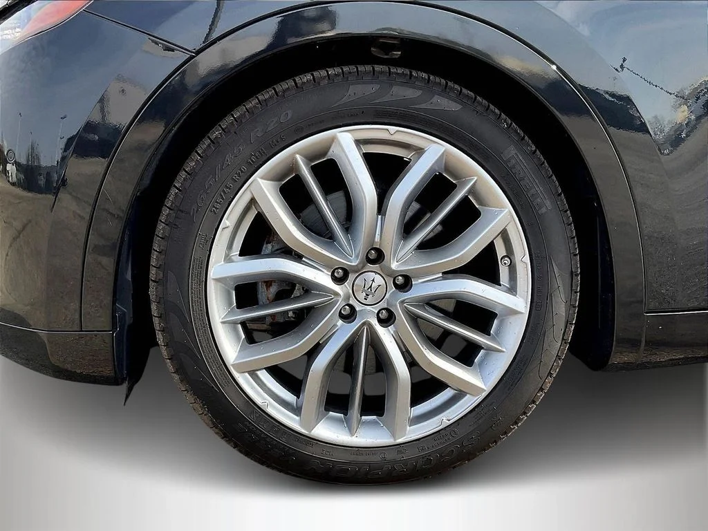 Used 2022 Black Maserati GT image 33