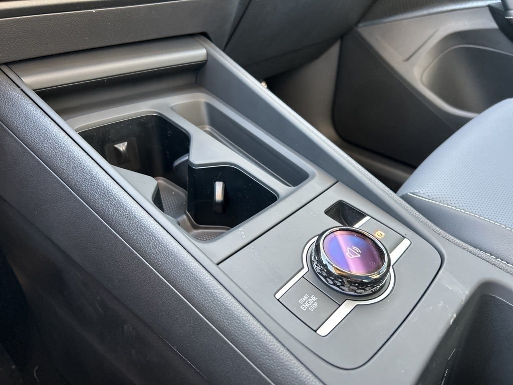 New 2026 Black Volkswagen 2.0T SE image 37