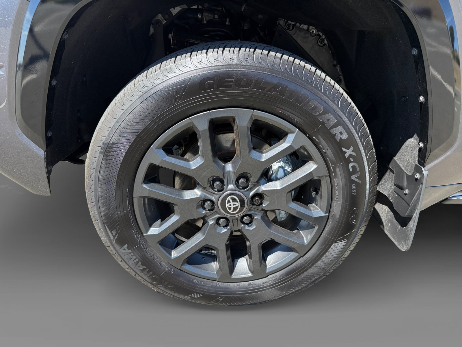 Used 2025 Magnetic Gray Metallic Toyota Platinum image 9