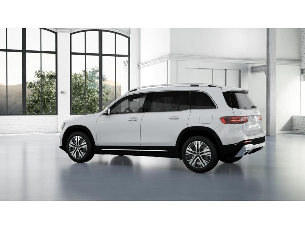 Used 2026 Polar White Mercedes-Benz GLB 250 4MATIC® image 31