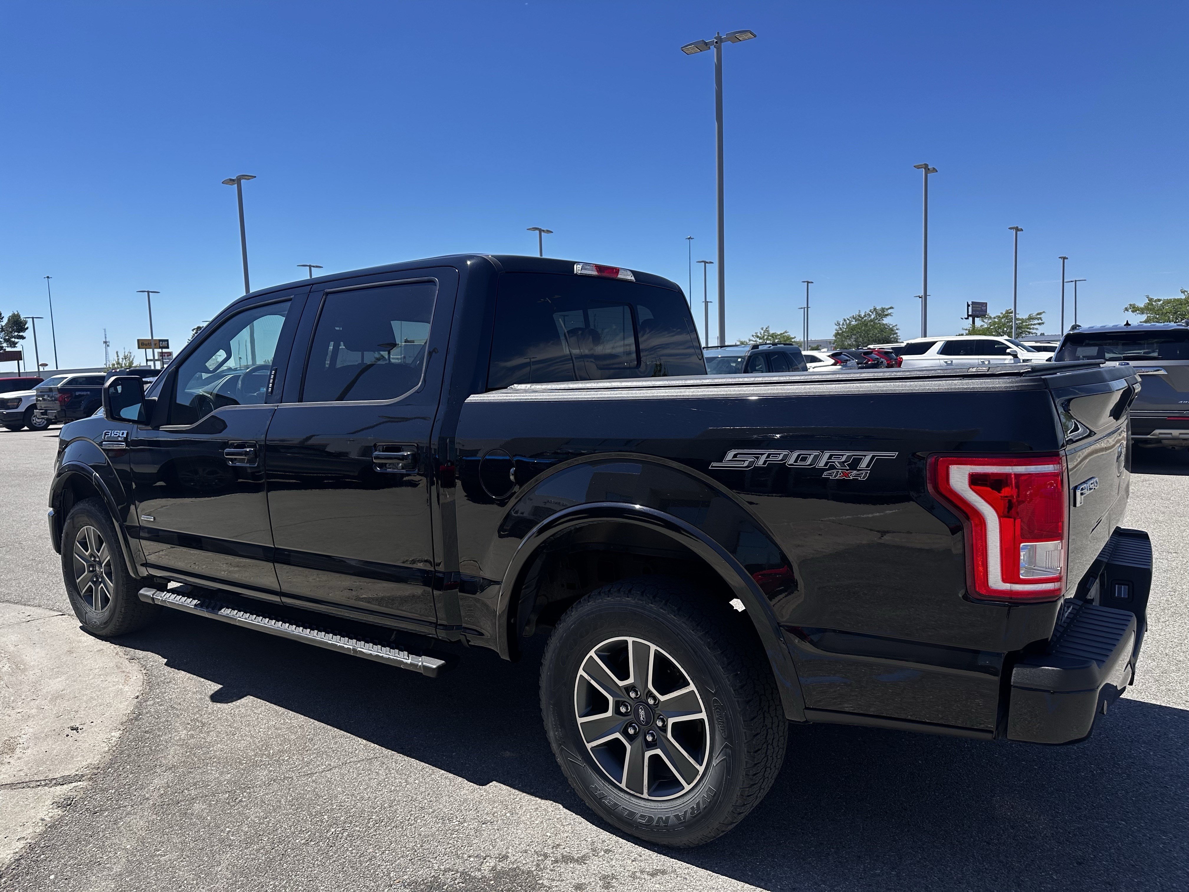 Used 2016 Shadow Black Ford XLT image 3