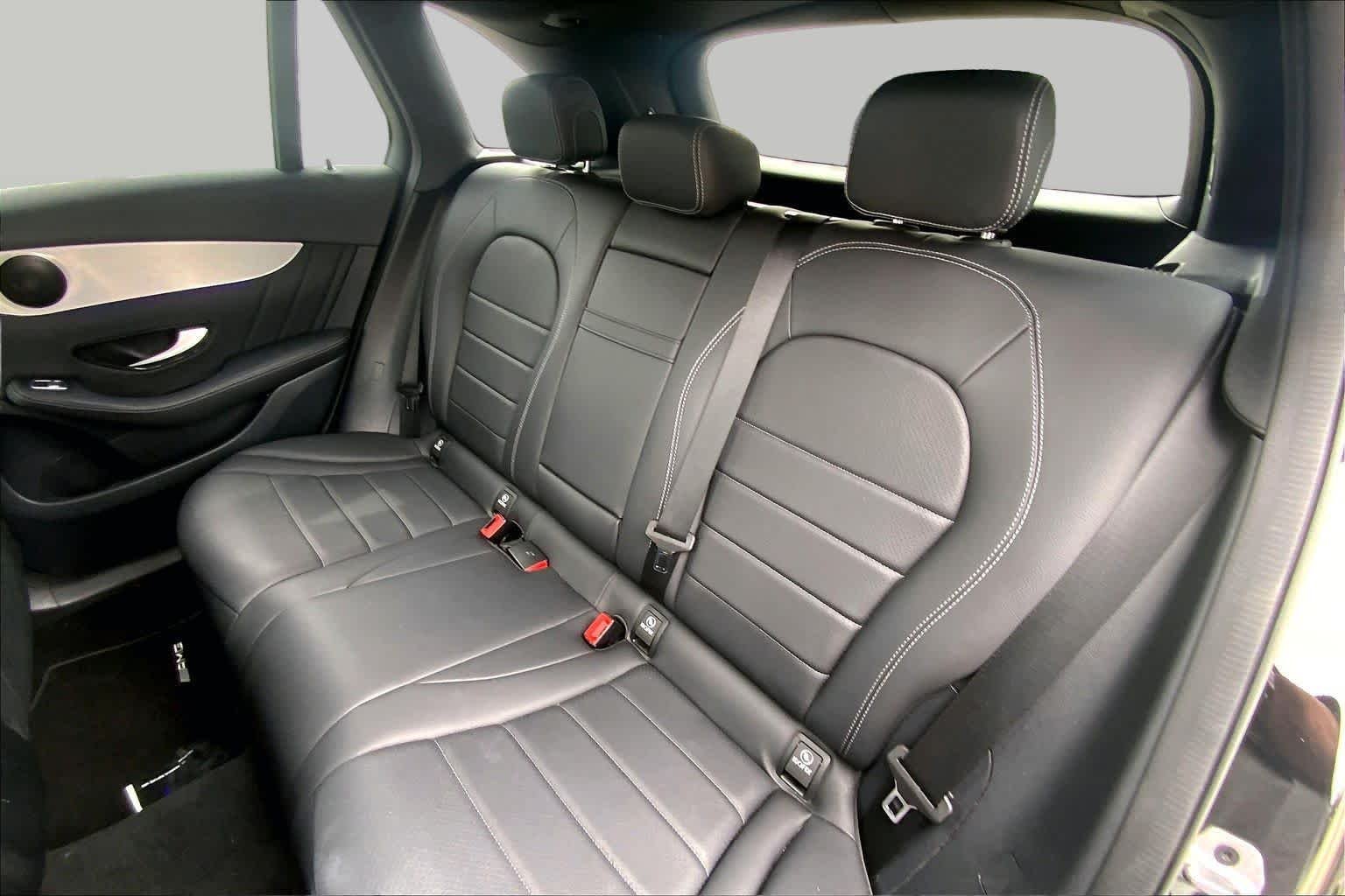 Certified Used 2022 Obsidian Black Metallic Mercedes-Benz GLC 300 image 18