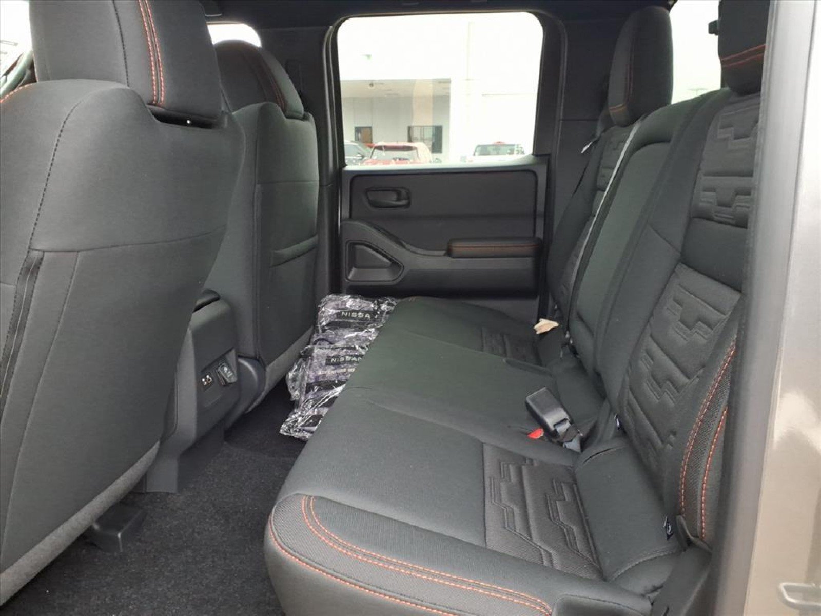 2026 Nissan Frontier Crew Cab PRO-4X® - 9