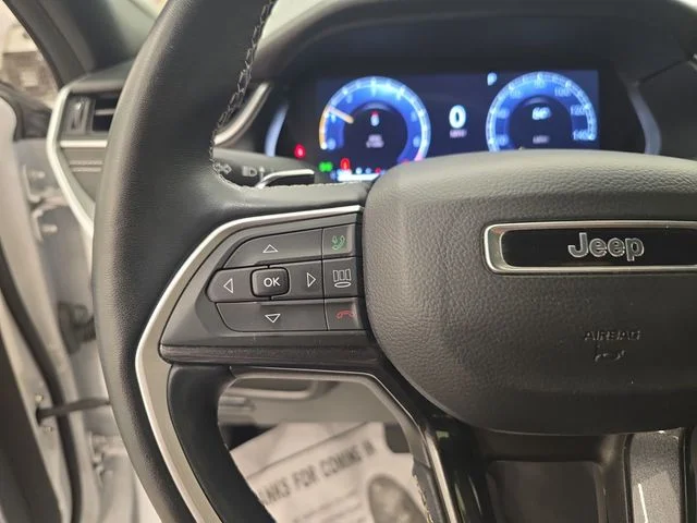Used 2022 Bright White Clearcoat Jeep Altitude image 33