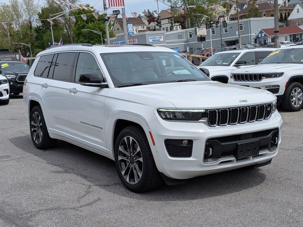 Used 2023 White Jeep Overland image 4