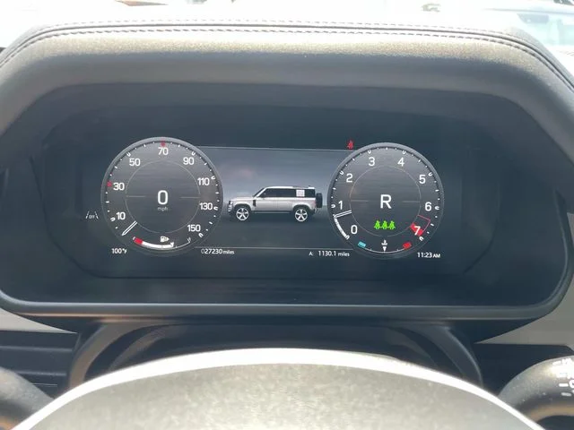 2025 Land Rover Defender S - Photo 33