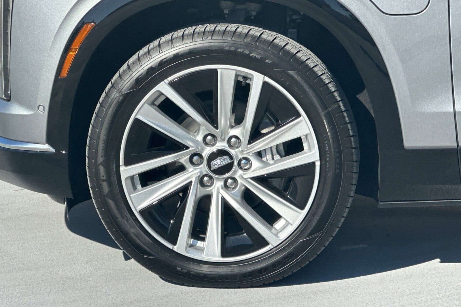 2026 Cadillac VISTIQ Luxury - Photo 24