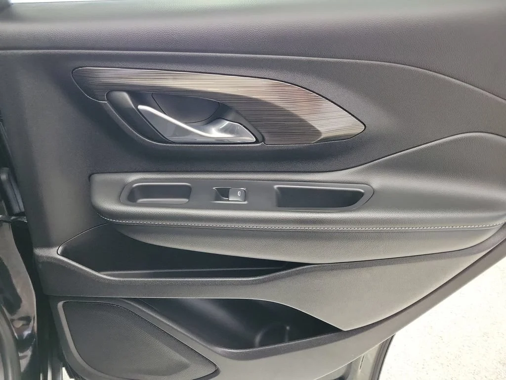 2024 GMC Terrain SLE - Photo 20