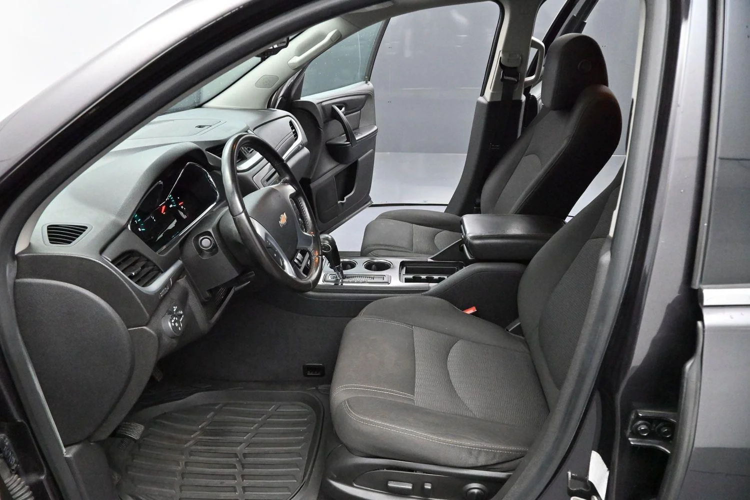 Used 2016 Tungsten Metallic Chevrolet LT image 12