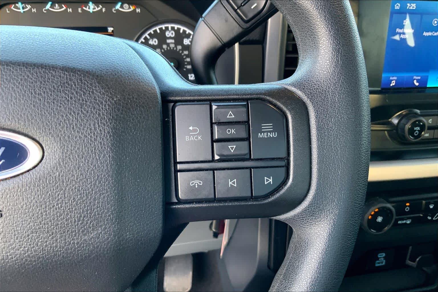 Used 2023 Oxford White Ford XLT image 23