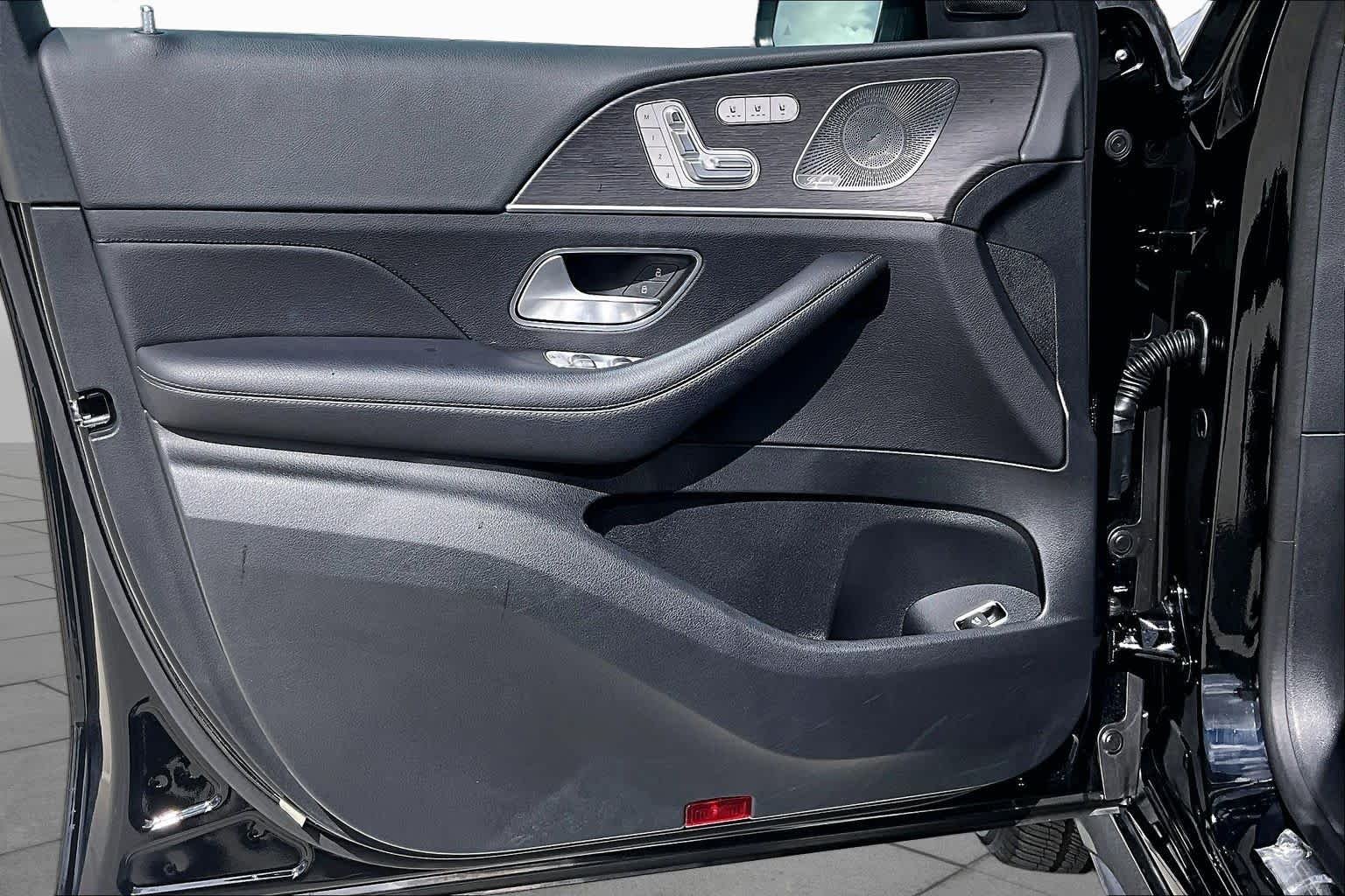 Used 2025 Black Mercedes-Benz GLE 350 image 19