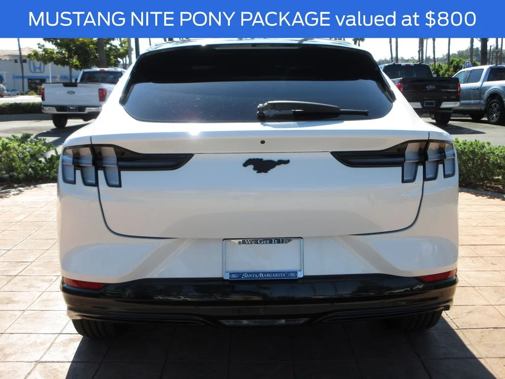 Certified Used 2023 White Metallic Ford Premium image 3