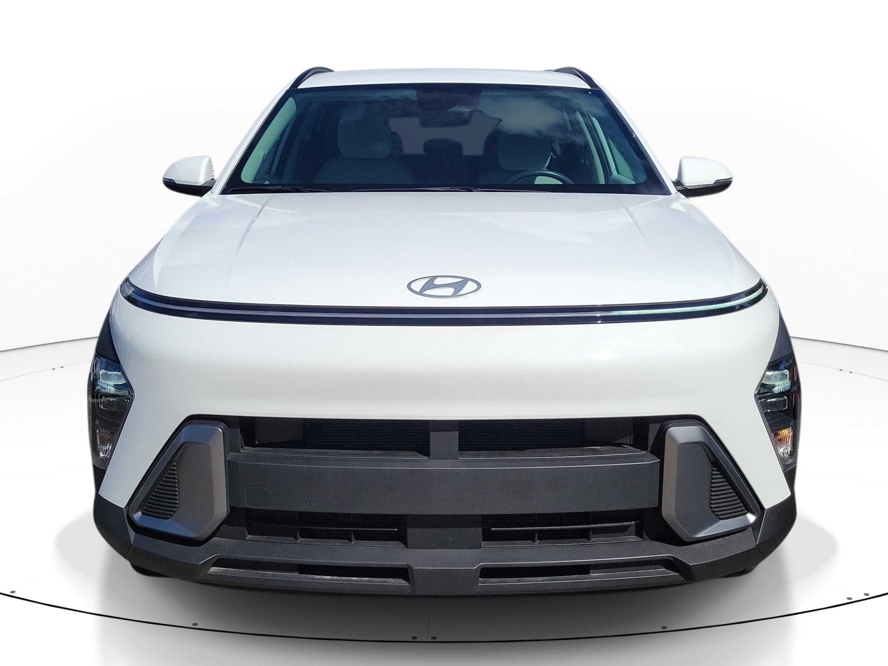 Used 2025 Atlas White Hyundai SEL image 2