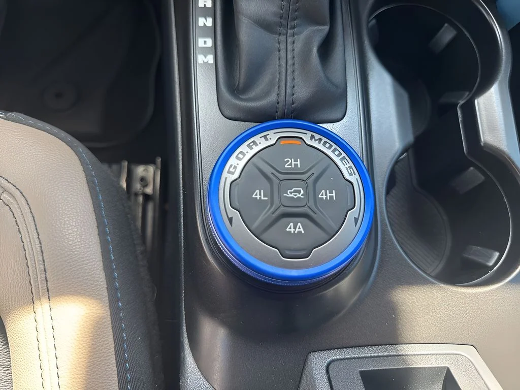 Used 2023 Green Ford Wildtrak image 19