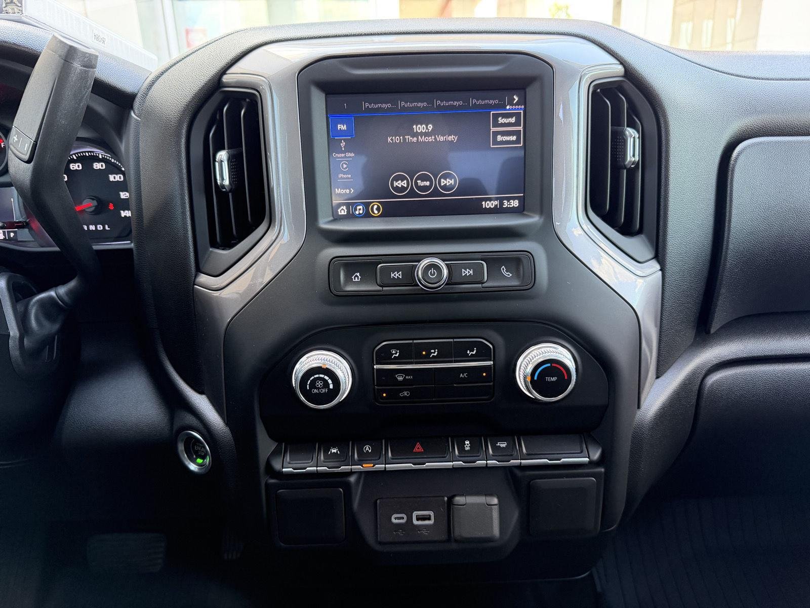 Used 2023 Summit White GMC Pro image 29