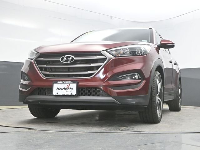 Used 2016 Red Hyundai Sport image 38