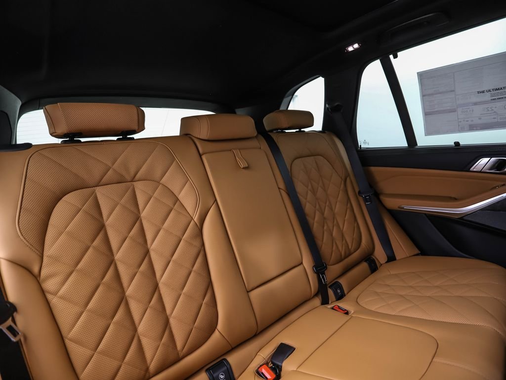 New 2026 Blue BMW xDrive50e image 28