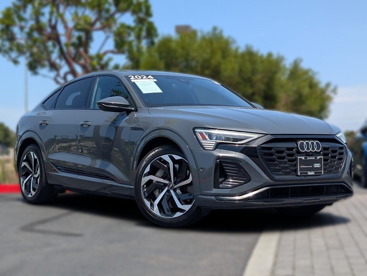 2024 Audi Q8 Sportback e-tron