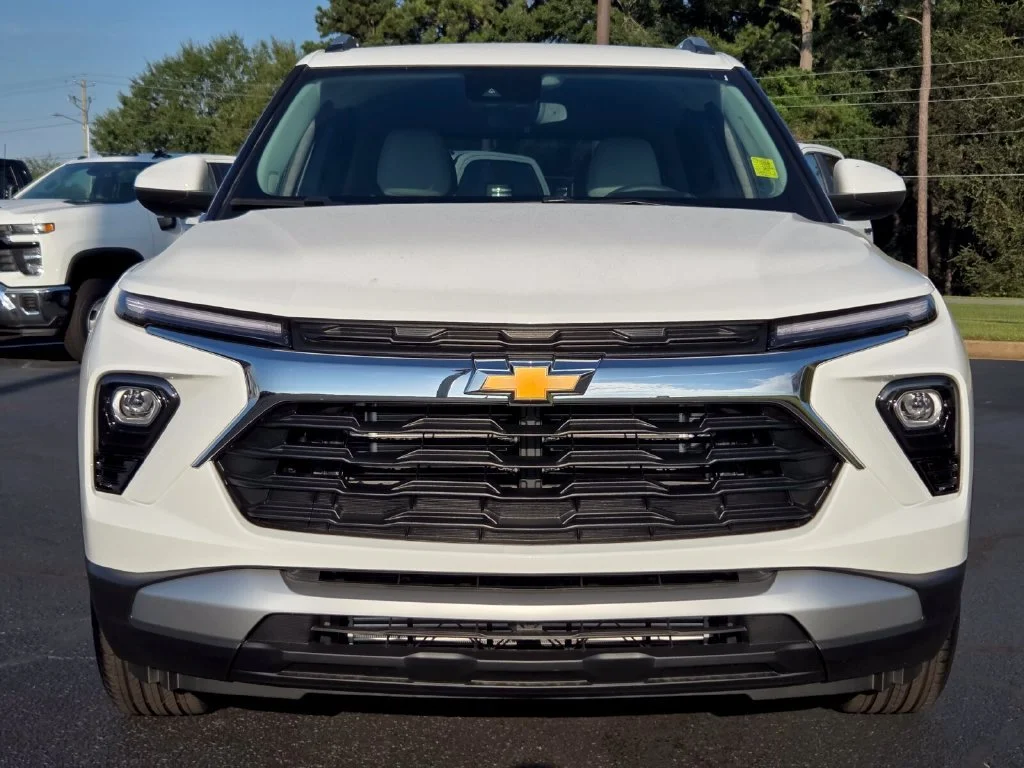 New 2026 Summit White Chevrolet LT image 26