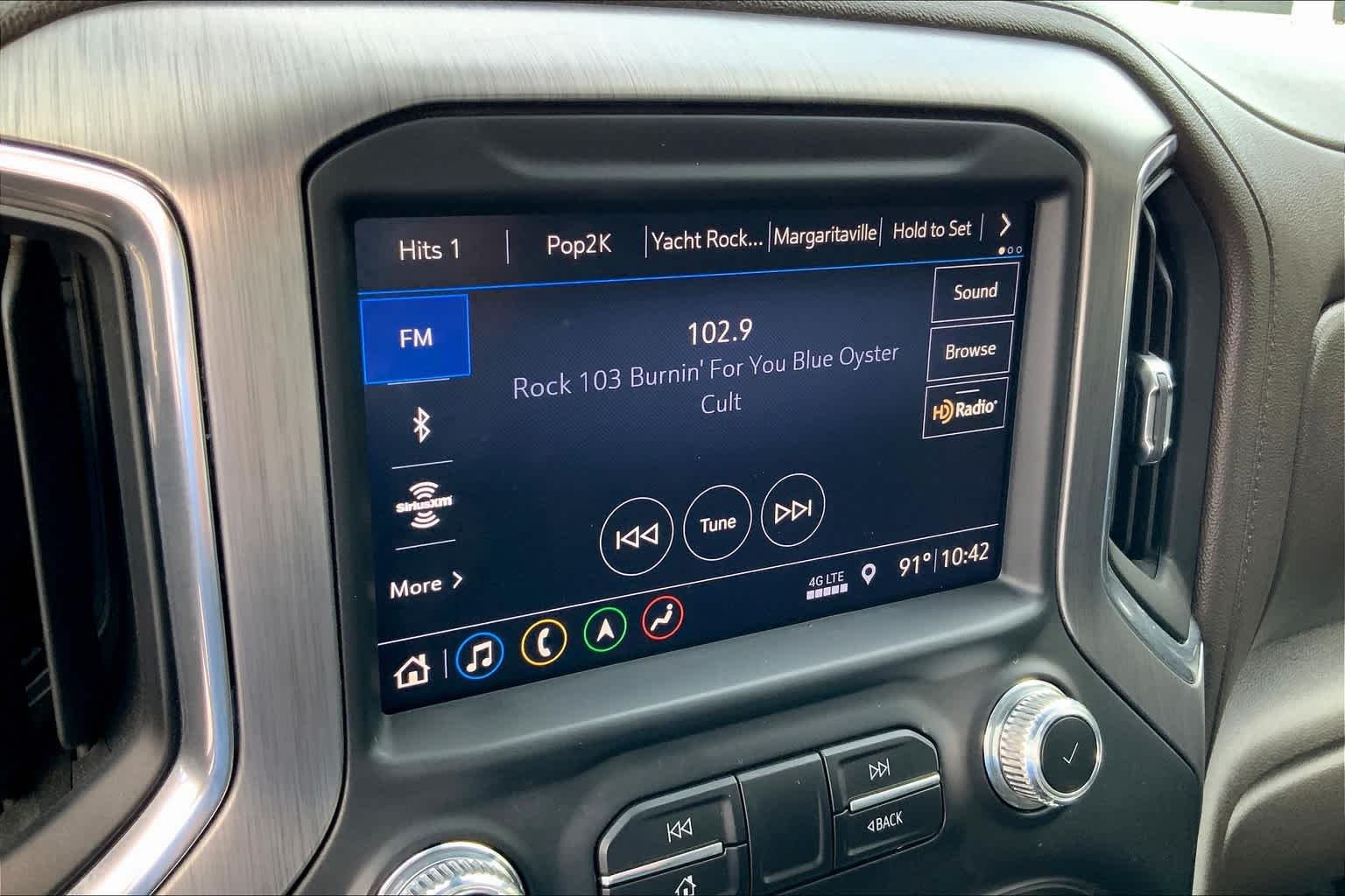 Used 2019 White Frost Tricoat GMC Denali image 29