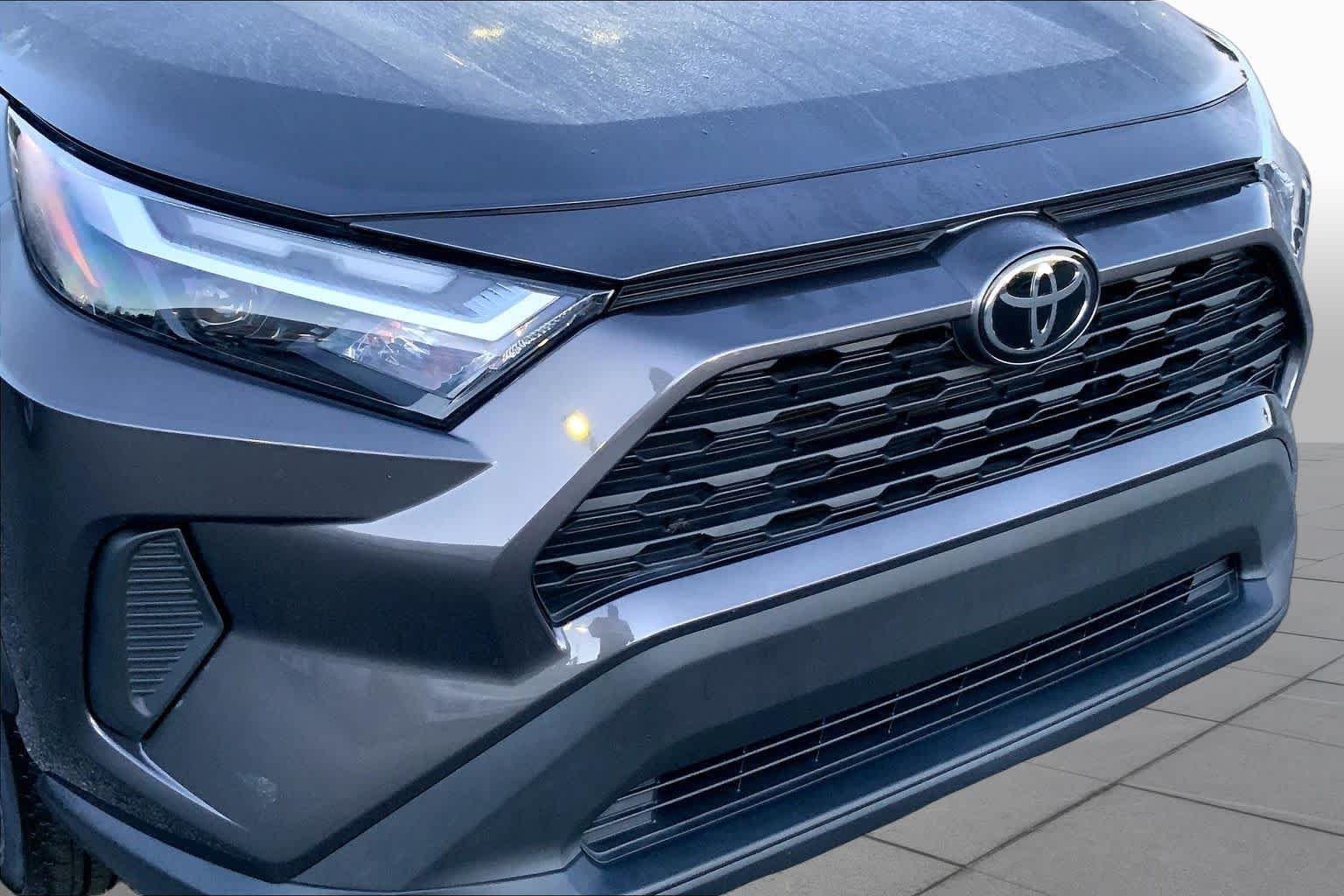 Used 2023 Magnetic Gray Metallic Toyota XLE image 27