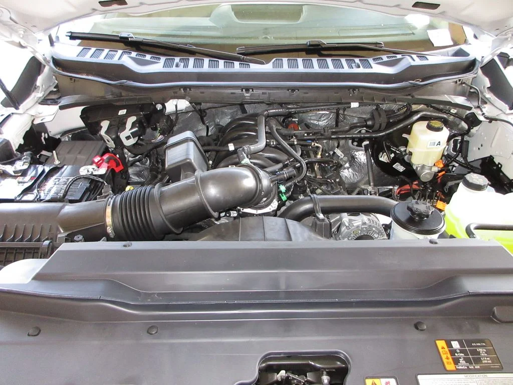 New 2026 Oxford White Ford XL image 25