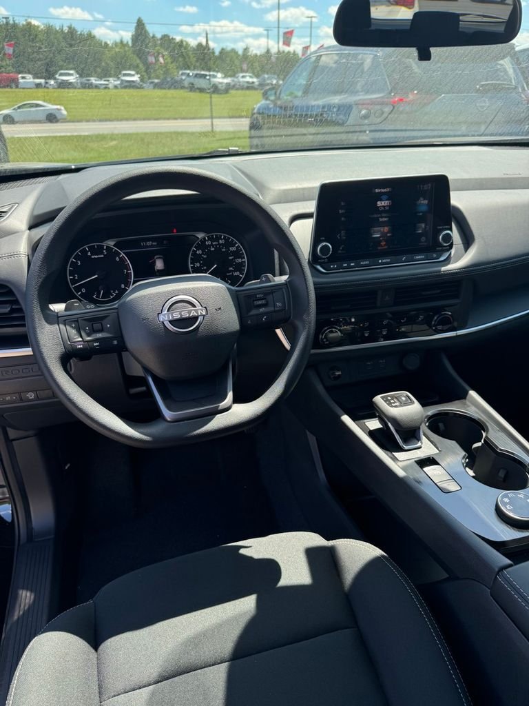 2026 Nissan Rogue S - Photo 11