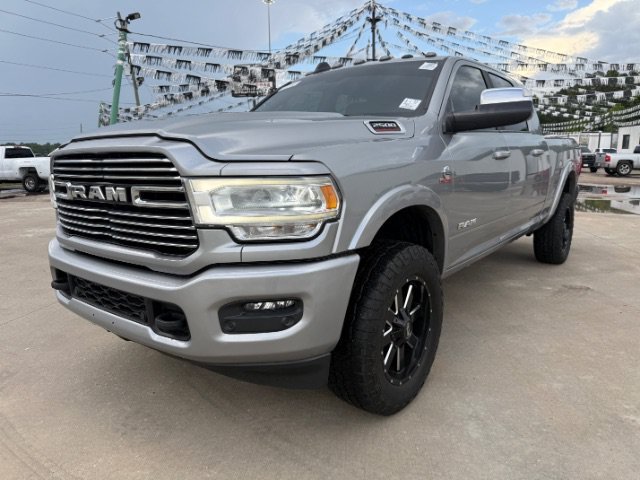 Used 2022 Billet Silver Metallic Clearcoat Ram Laramie image 1
