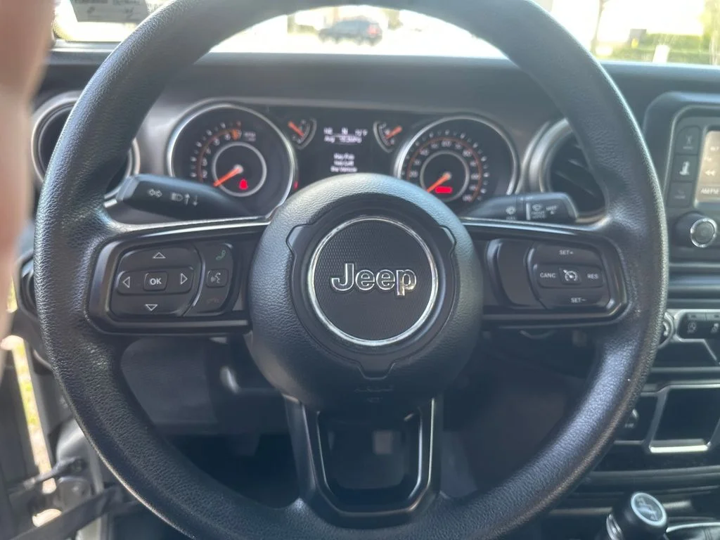 Used 2019 Gray Jeep Unlimited Sport image 20