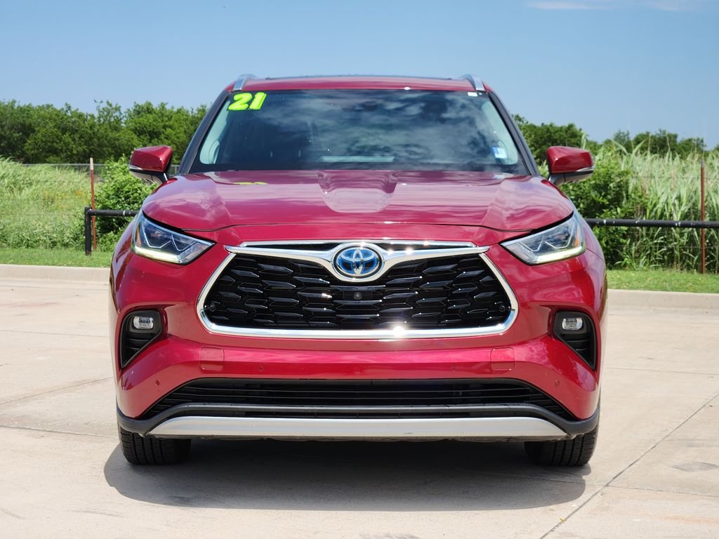 Used 2021 Red Toyota Platinum image 2