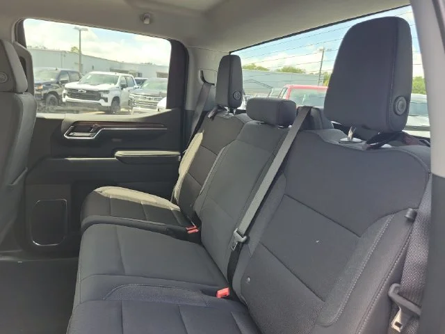 2024 Chevrolet Silverado 1500 LT - Photo 22