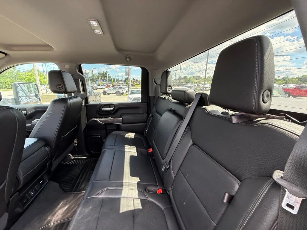 Used 2020 Black Chevrolet LTZ image 27