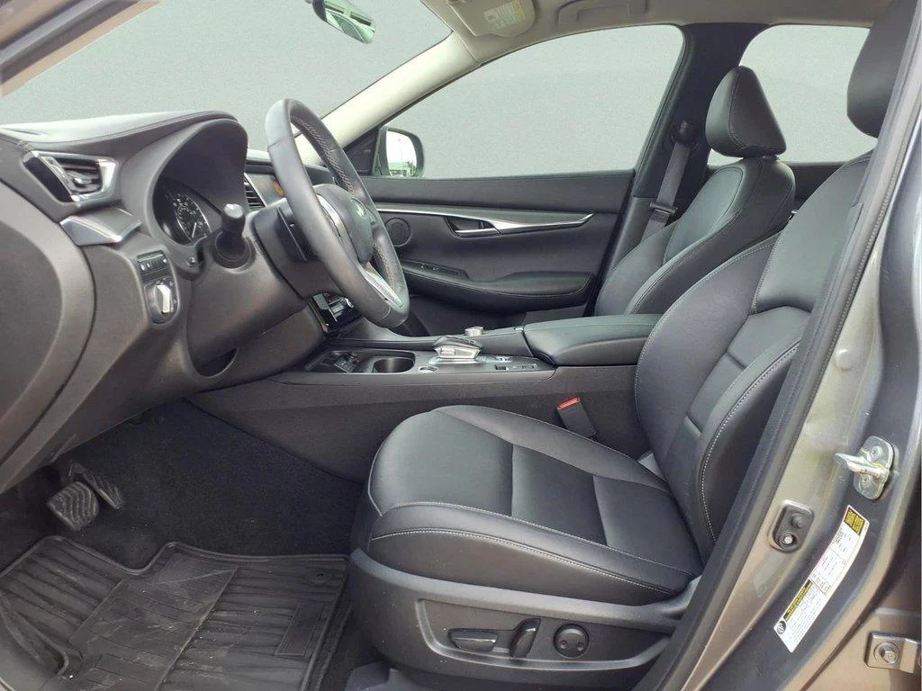 Used 2024 Graphite Shadow INFINITI PURE image 9