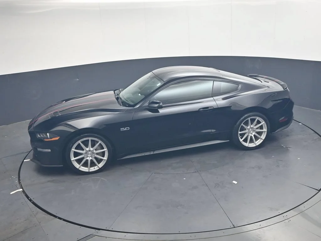 Used 2018 Black Ford GT image 18