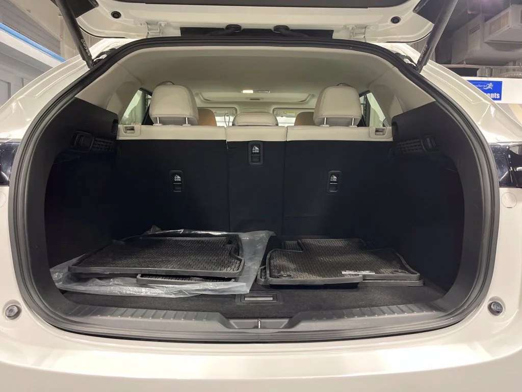 Used 2024 White Metallic Mazda 2.5 S Premium Plus Package image 32