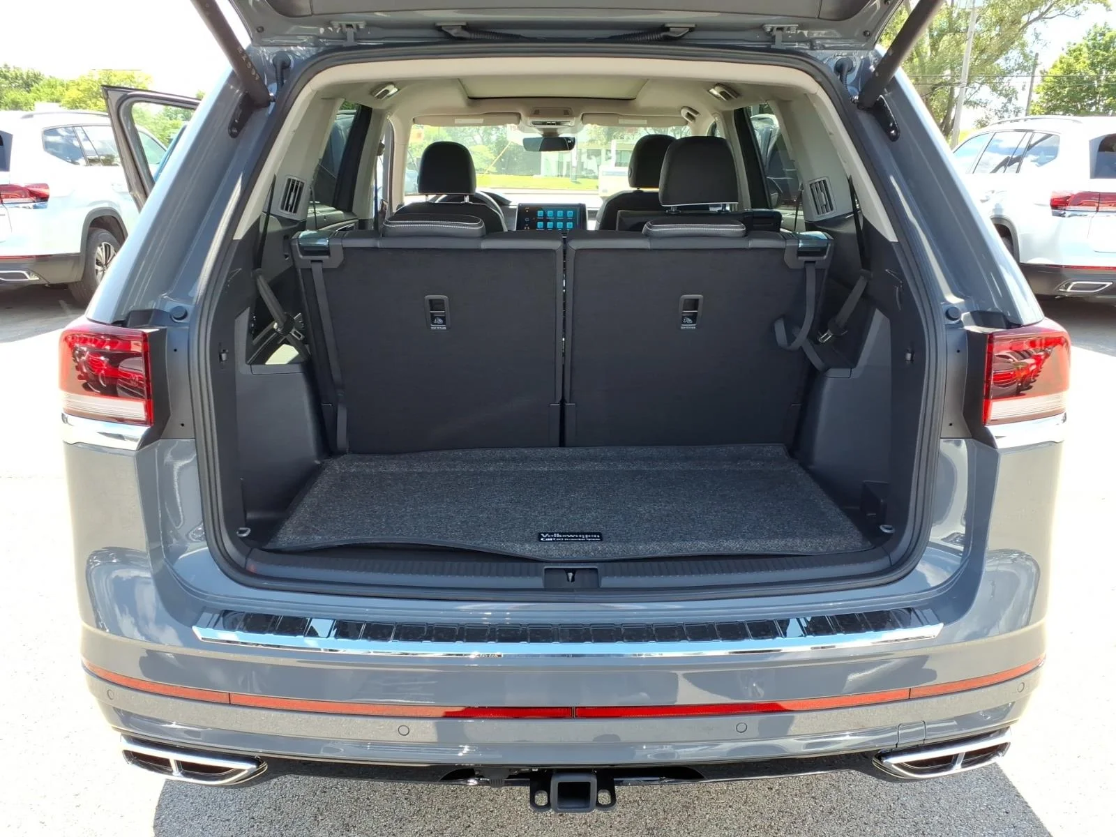 New 2026 Pure Gray Volkswagen 2.0T SEL PREMIUM R-LINE 4 image 22