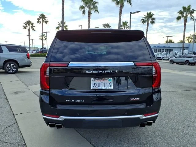 Used 2025 Onyx Black GMC Denali image 5