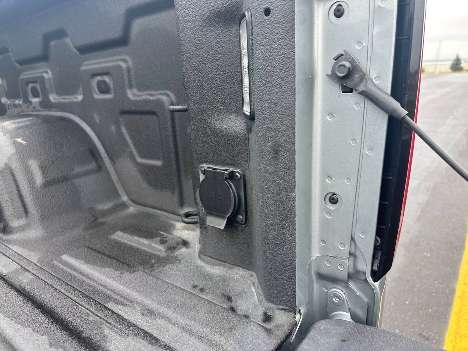 Used 2025 Gray GMC AT4 image 29