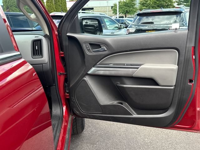 Used 2016 Red Rock Metallic Chevrolet LT image 23