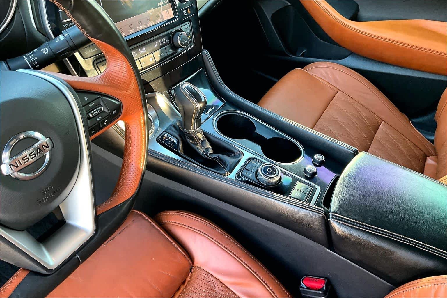 Used 2020 Super Black Nissan Platinum image 16