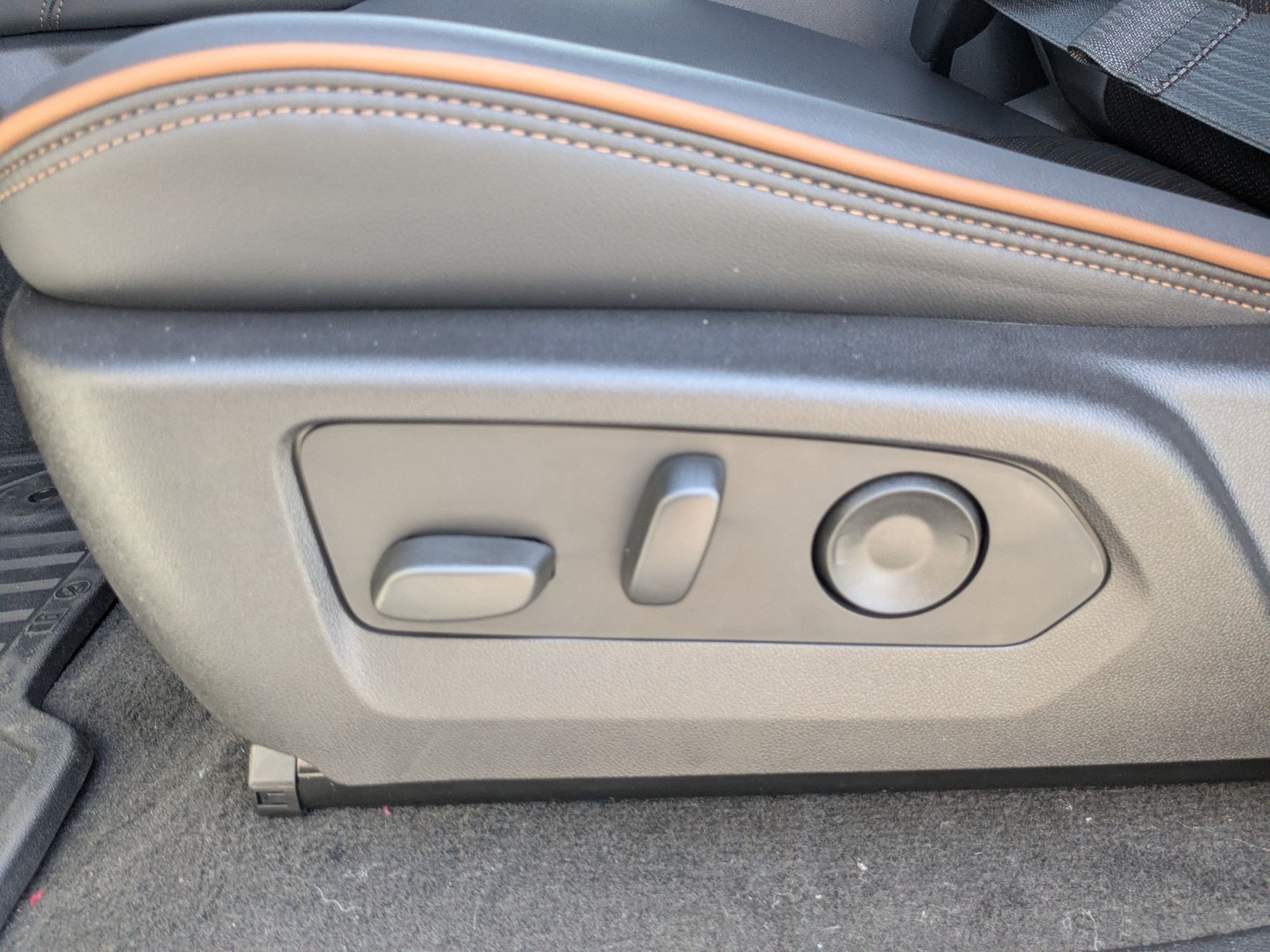 2026 GMC Canyon AT4 - Photo 24