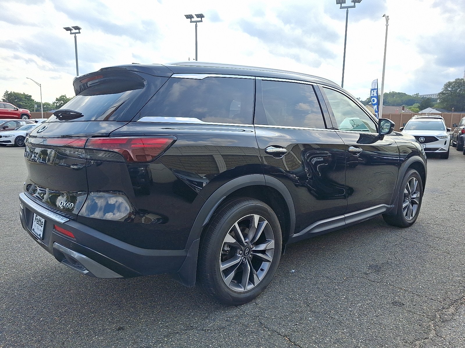 2022 INFINITI QX60 LUXE - Photo 4